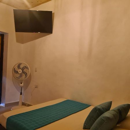 Hotel Alcazar Real Utica Zewnętrze zdjęcie
