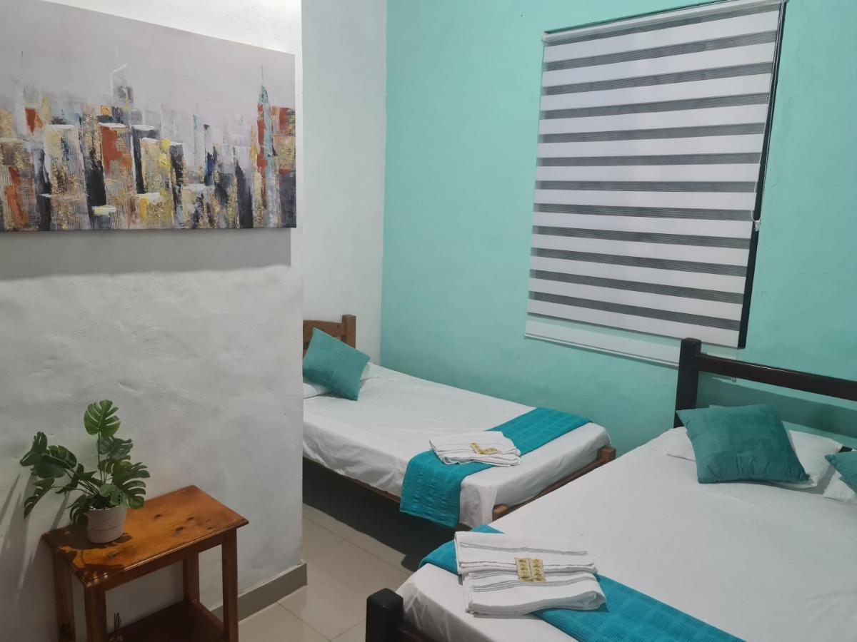 Hotel Alcazar Real Utica Zewnętrze zdjęcie