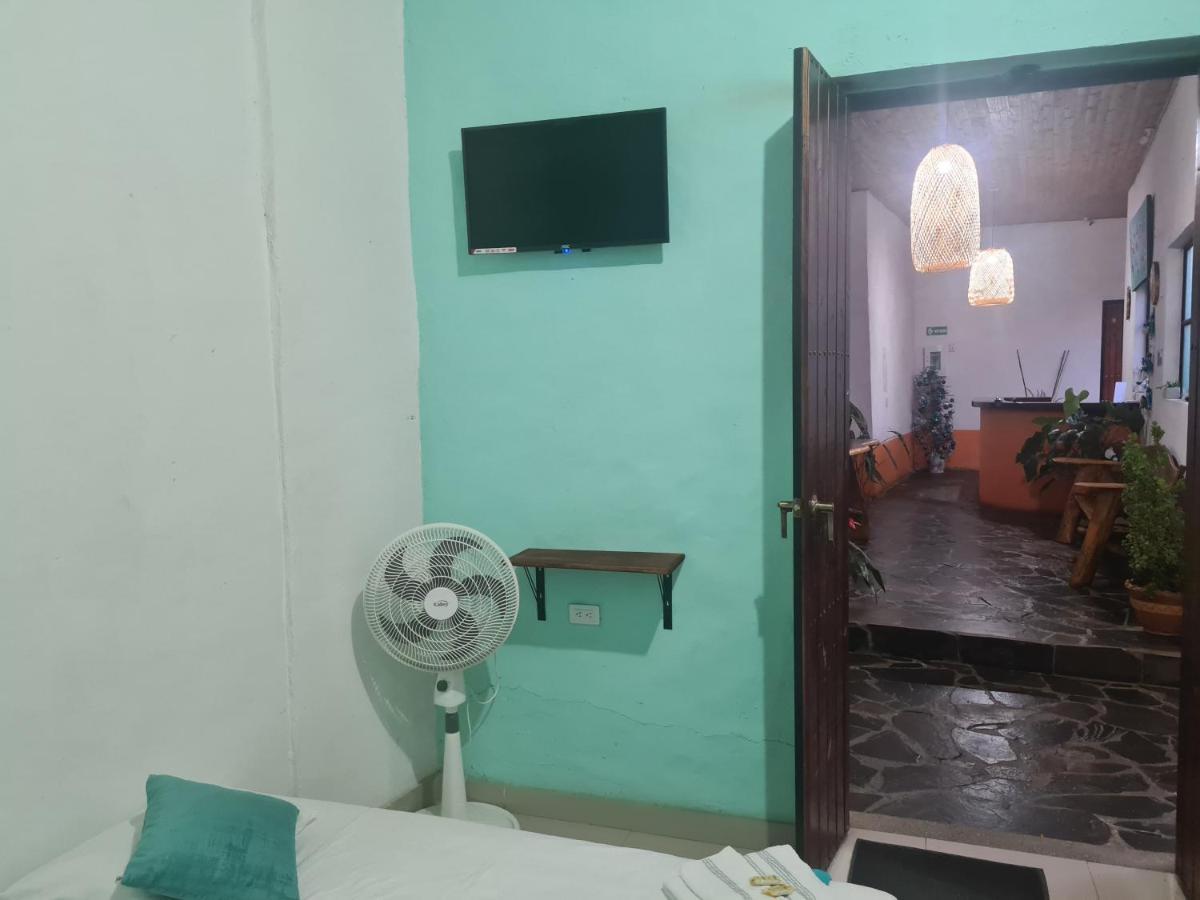 Hotel Alcazar Real Utica Zewnętrze zdjęcie